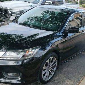 Meet your Posher, Eduardo